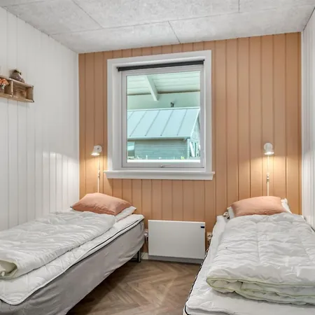 Holiday home Markku - 400m From The Sea By Interhome