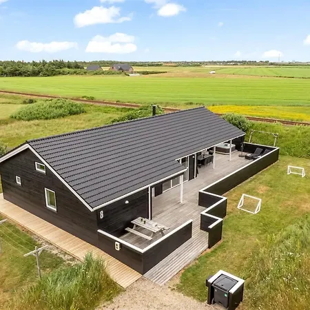 Nyaraló Markku - 400m From The Sea By Interhome Harboør